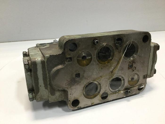 Used VICKERS Valve DG4V36CWB10 #102969