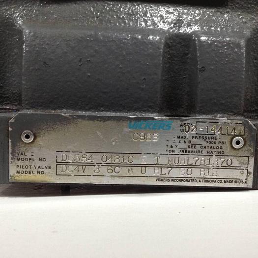 Used VICKERS Valve DG4V-3-6C-M-U-HL7-60-B13 Used