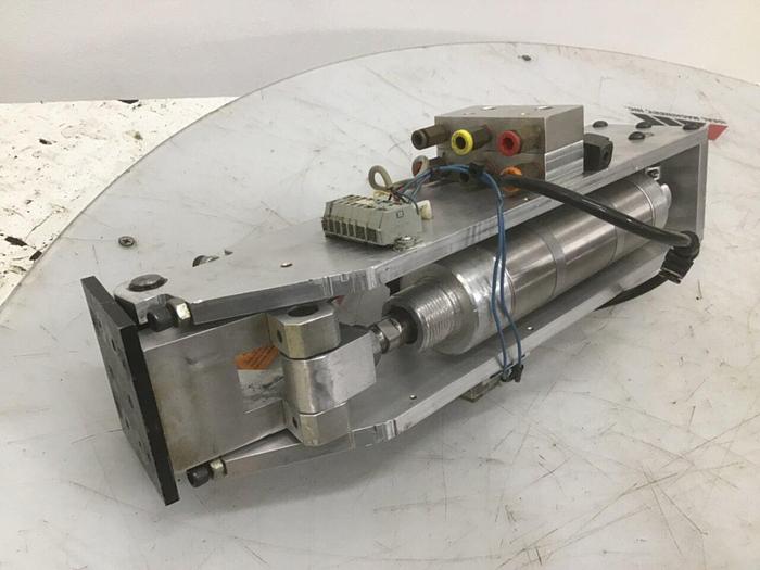 Used MARK II AUTOMATION End of Arm Tooling 320EL2 / EOAT #132286