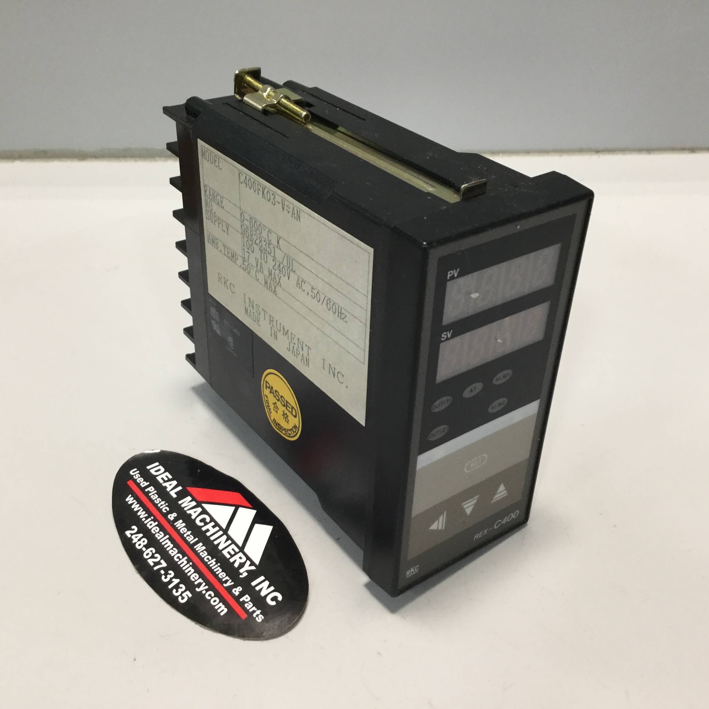 Used RKC Temperature Control REX-C400FK03VAN USED