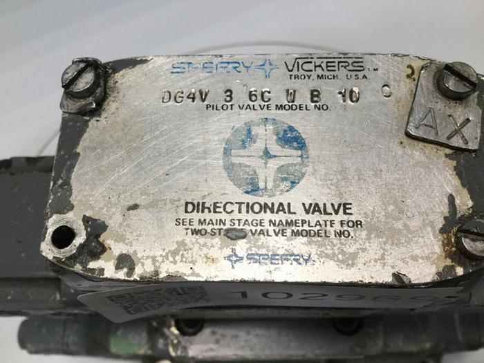Used VICKERS Valve DG4V36CWB10 #102969