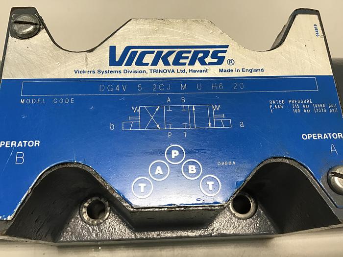 Used VICKERS Valve DC4V52CJMUH620 Used #145437