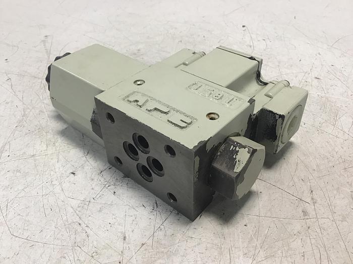 Used YUKEN LDS-25-20-S-7-P08-D24-1216 Valve Used #143765