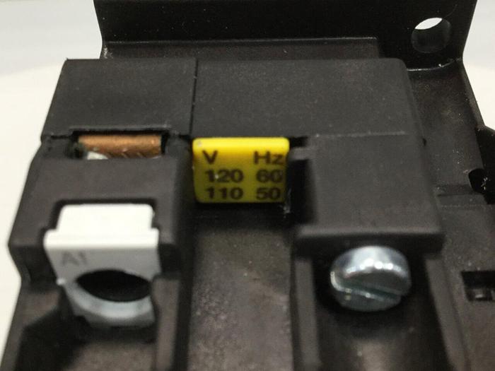 Used SIEMENS Contactor 3TF4011-0A #103476