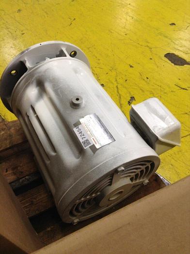 Used TOSHIBA 3 Phase Induction Motor TKKH SCKL21 Used