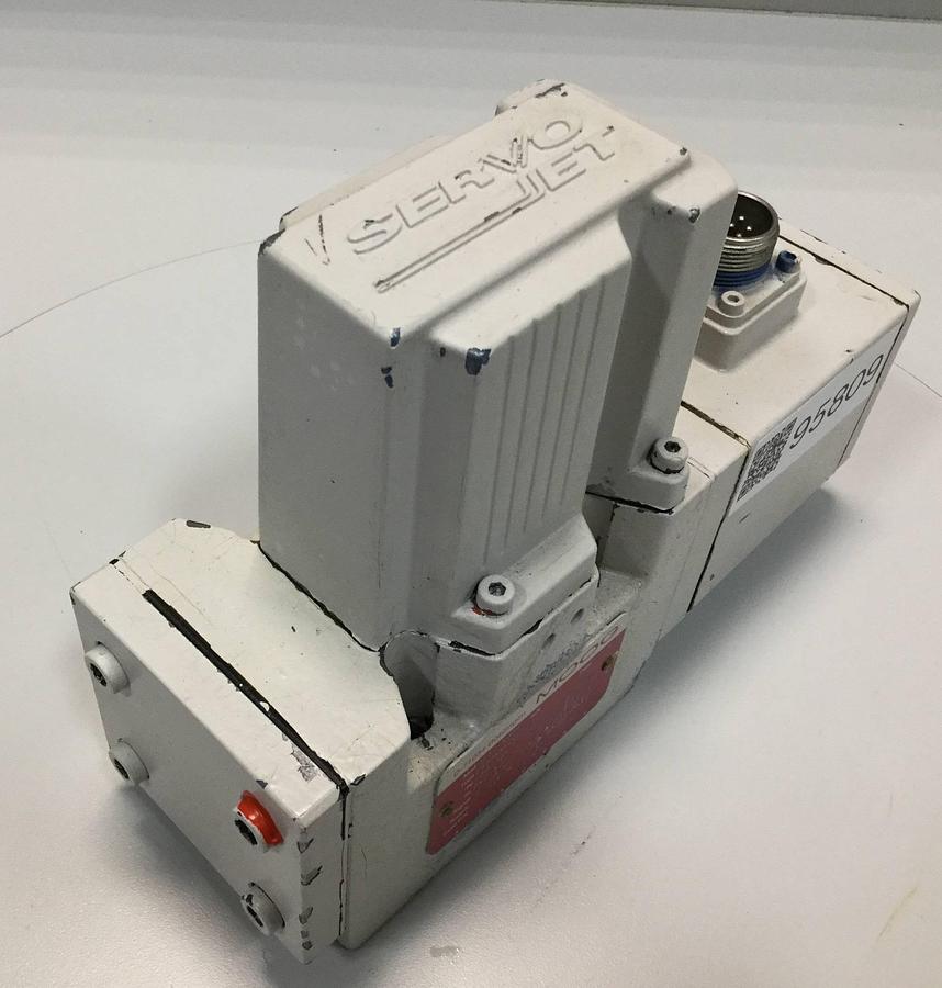 Used MOOG D661-5009 SERVO JET HYDRAULIC VALVE USED 
