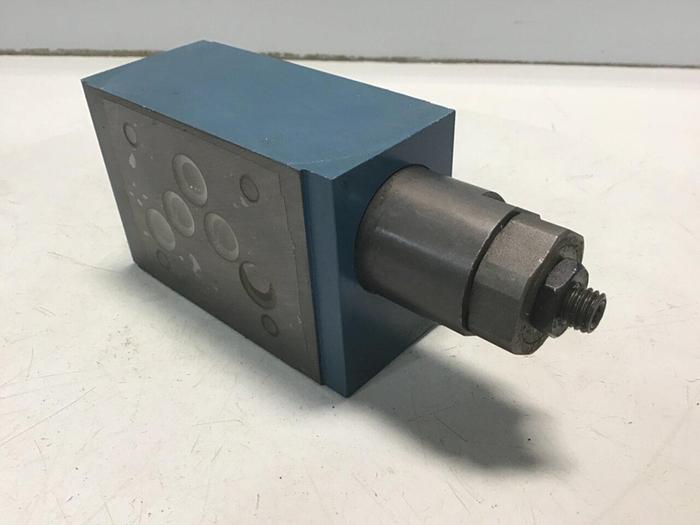 Used BOSCH Pressure Relief Valve 0 811 145 117 Used