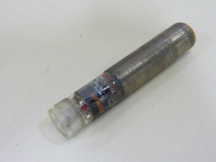 Used EFECTOR Sensor 8035PL05FL2CABBX #64460