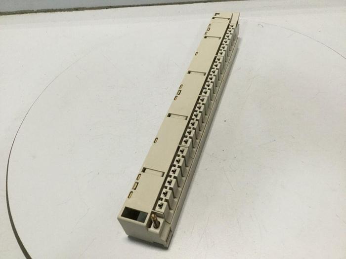 Used SIEMENS Terminal Strip 1NEZ8110200 #110965