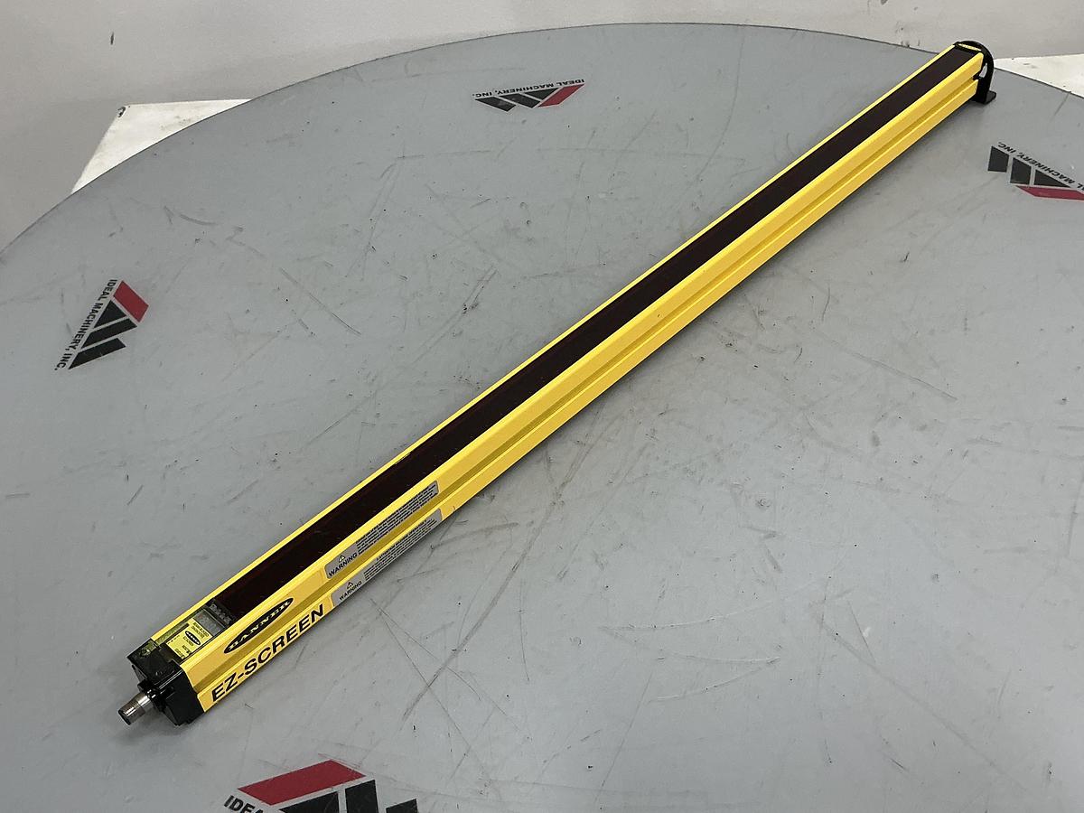 Used BANNER ENGINEERING SLSR30-900Q8