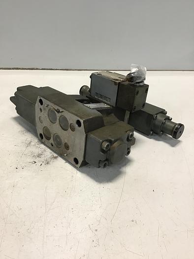 Used REXROTH 4WRZ16W115050/6A24N9EK4/D3MR-453 Valve Used #140304