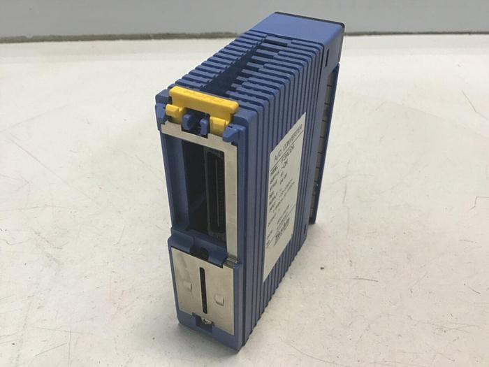 Used YUSHIN AMERICA A/D Converter F3AD04-0N #127749