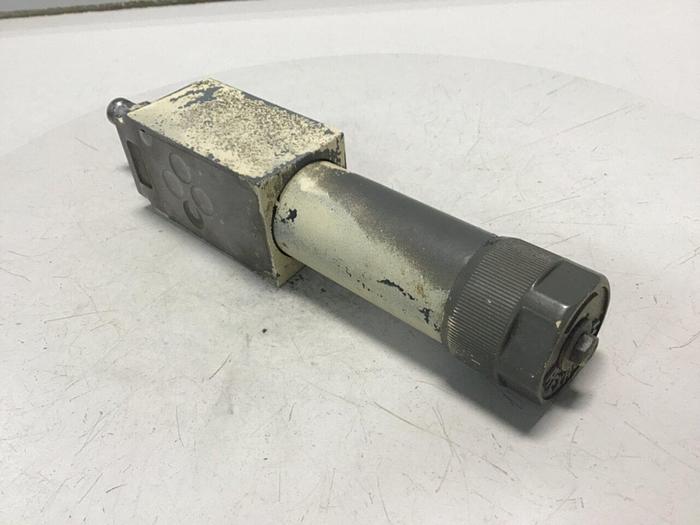 Used REXROTH Pressure Reducing Valve ZDR6DP140210YM12 #140447