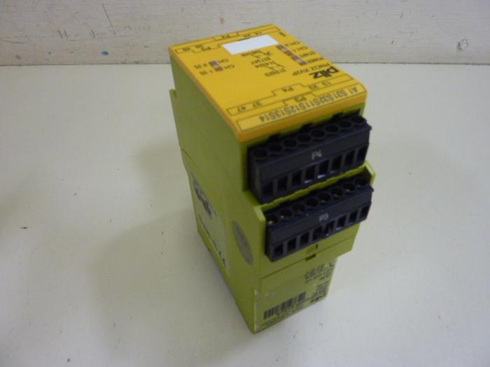 PILZ Safety Relay PNOZXV2P0.5/24VDC2N/O2N/OFLX #66603