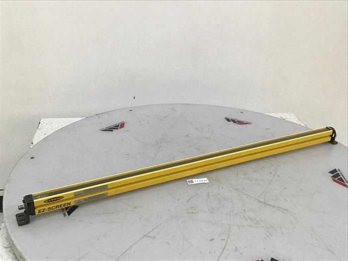 Used BANNER ENGINEERING Light Curtain SLSVAE30-1050Q8 USED