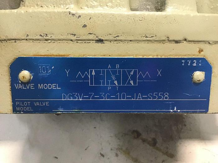 Used VICKERS Valve DG3V-7-3C-10-JA-S558 Used #142506