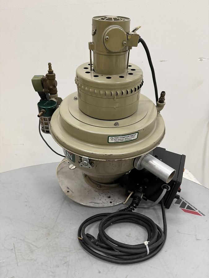 Used CONAIR FRANKLIN DB12