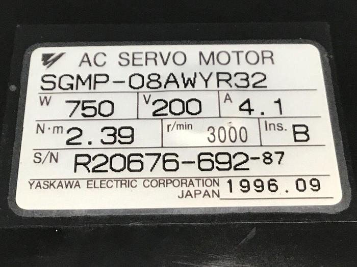 Used YASKAWA Servo Motor SGMP-08AWYR32 Used