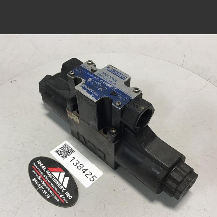 Used TOKIMEC Directional Control Valve DG4V-3-2C-M-P7-H-7-52 USED