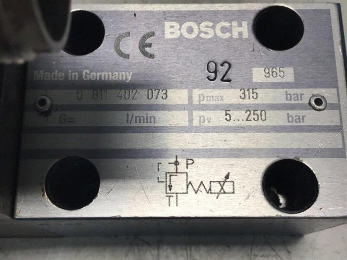 Used BOSCH Hydraulic Valve 0 811 402 073 Used