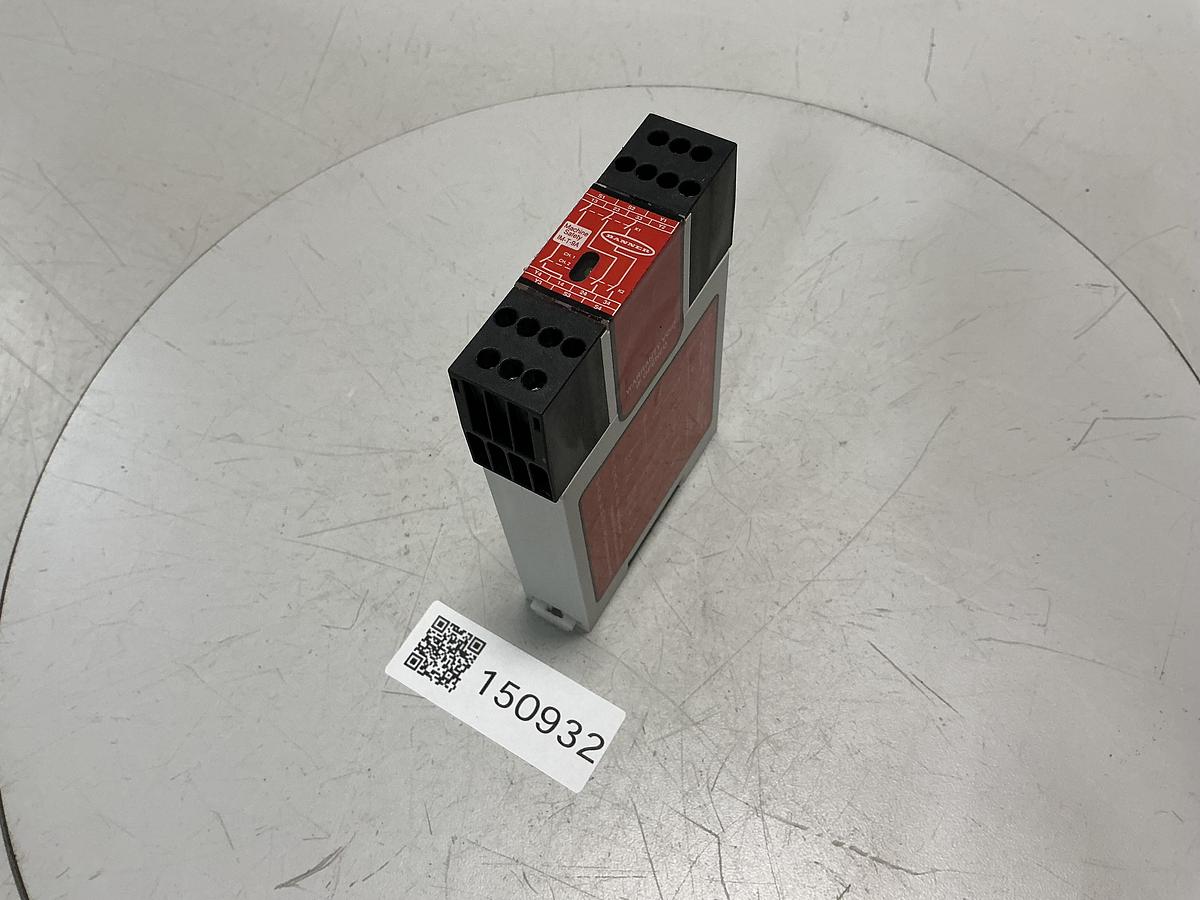 Used BANNER IM-T-9A & IM-T-11A