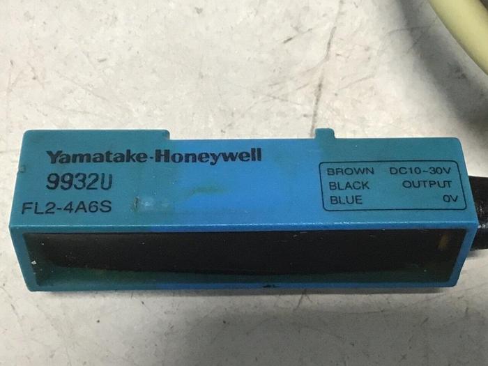 Used YAMATAKE Proximity Switch FL2-4A6S #128195