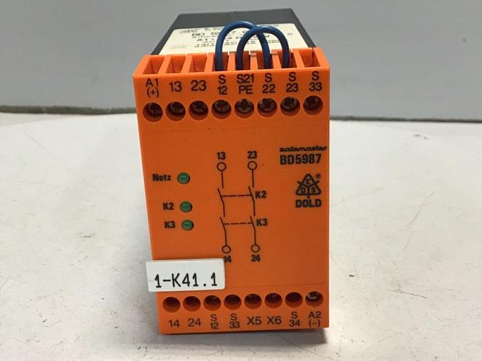 Used E DOLD & SOHNE KG Emergency Stop Module BD5987.02/001 #125399