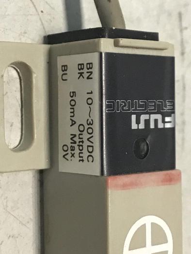 Used FUJI ELECTRIC Proximity Switch PE-B4D3 #128386