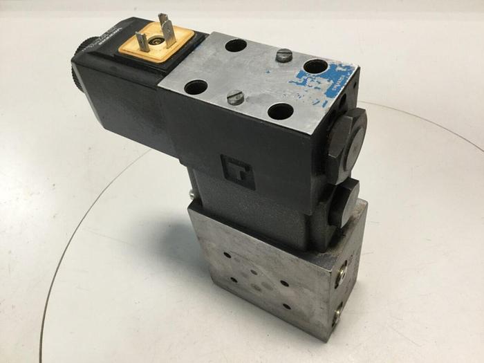 Used VICKERS Valves DG4V-3-2AL-M-U-HL7-60 #111265