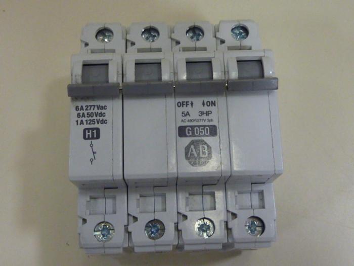 Used ALLEN BRADLEY 5 Amp Circuit Breaker 1492-CB3/G050 SER C #63763