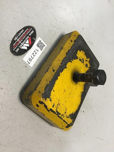 Used GENERIC Leveling Mount Pad 7 7/8 X 4 7/8 M/M #122797