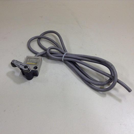 Used OMRON Limit Switch D4C-9033 #83663
