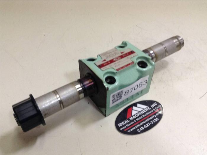 Used TOYOOKI KOGYO Solenoid Directional Valve HD3-3W-BGA-03A-WDD2S #87063