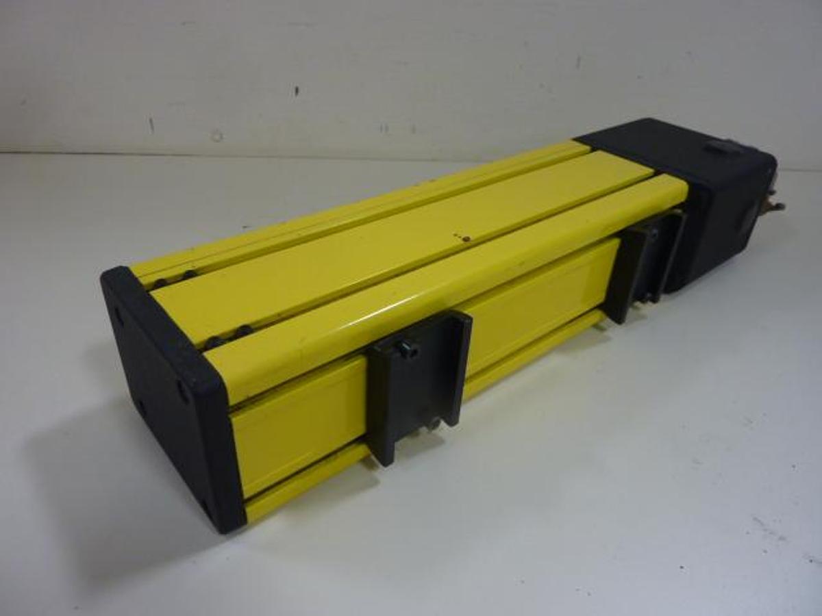 Used SICK OPTIC ELECTRONIC Sender Unit AGSS 300-2121 #49814