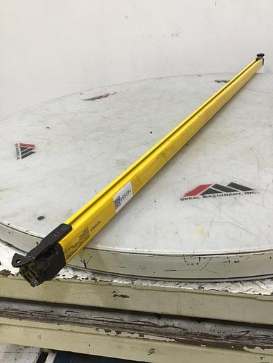 Used KEYENCE CORP Light Curtain GL-R72H-R USED