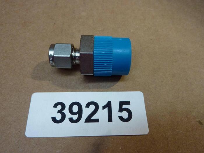 SWAGELOK Male Connector SS-400-1-8 #39215