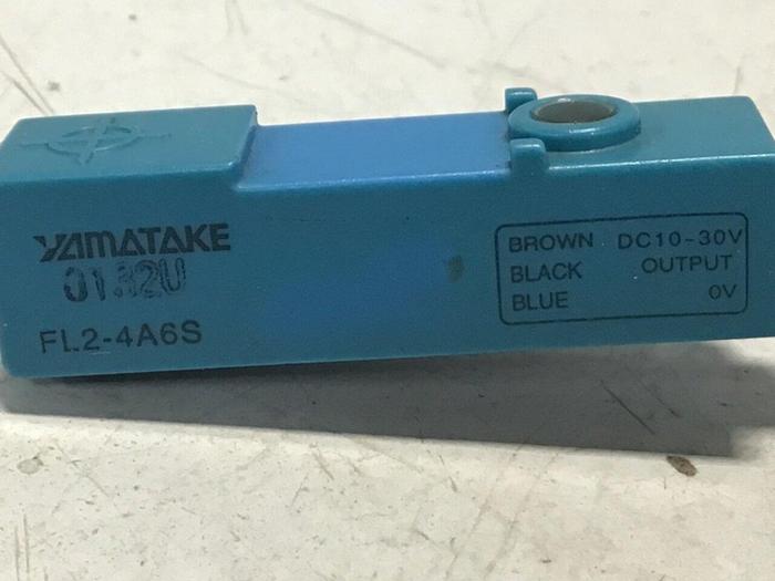 Used YAMATAKE Proximity Switch FL2-4A6S #128220