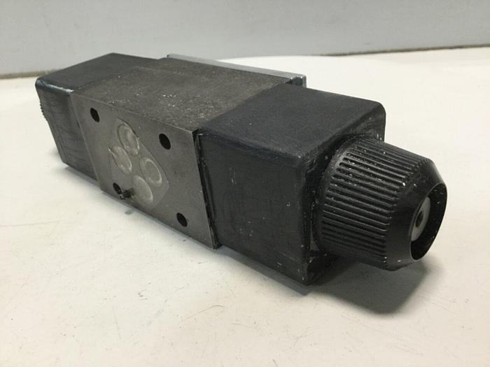 Used DOUBLE A Valve QF3C10B1 #110864