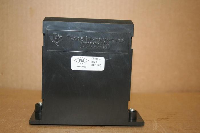 Used TEXAS INSTRUMENTS Logic Interface Module 6MT33 Used