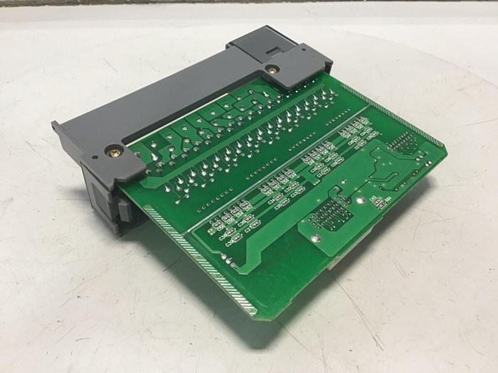 Used ALLEN BRADLEY Input Module 1746-IB16 SER C #127340