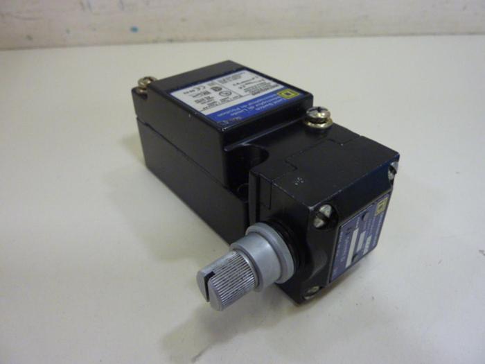 Used SQUARE D Limit Switch 9007AEQ2699 #65237