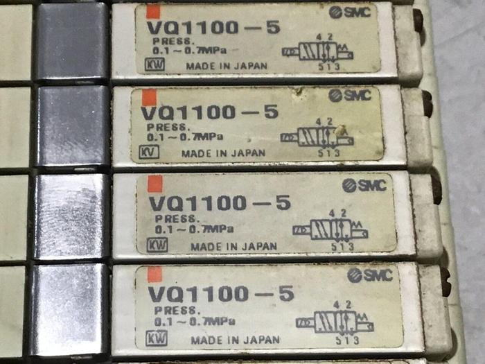Used SMC Manifold / Valves VQ1100-5 #129045