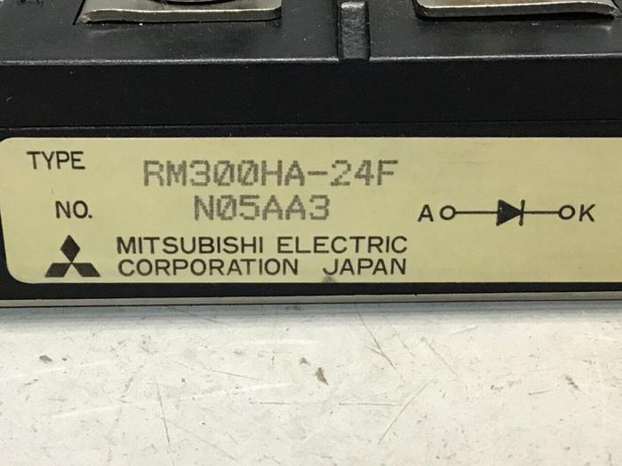 Used MITSUBISHI Power Module Supply RM300HA-24F #123267