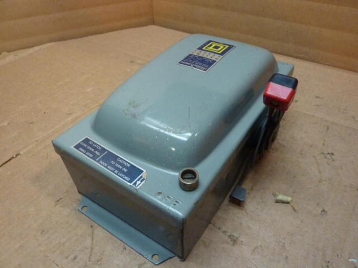 Used SQUARE D 30 Amp Safety Disconnect Switch H221AWK #28317