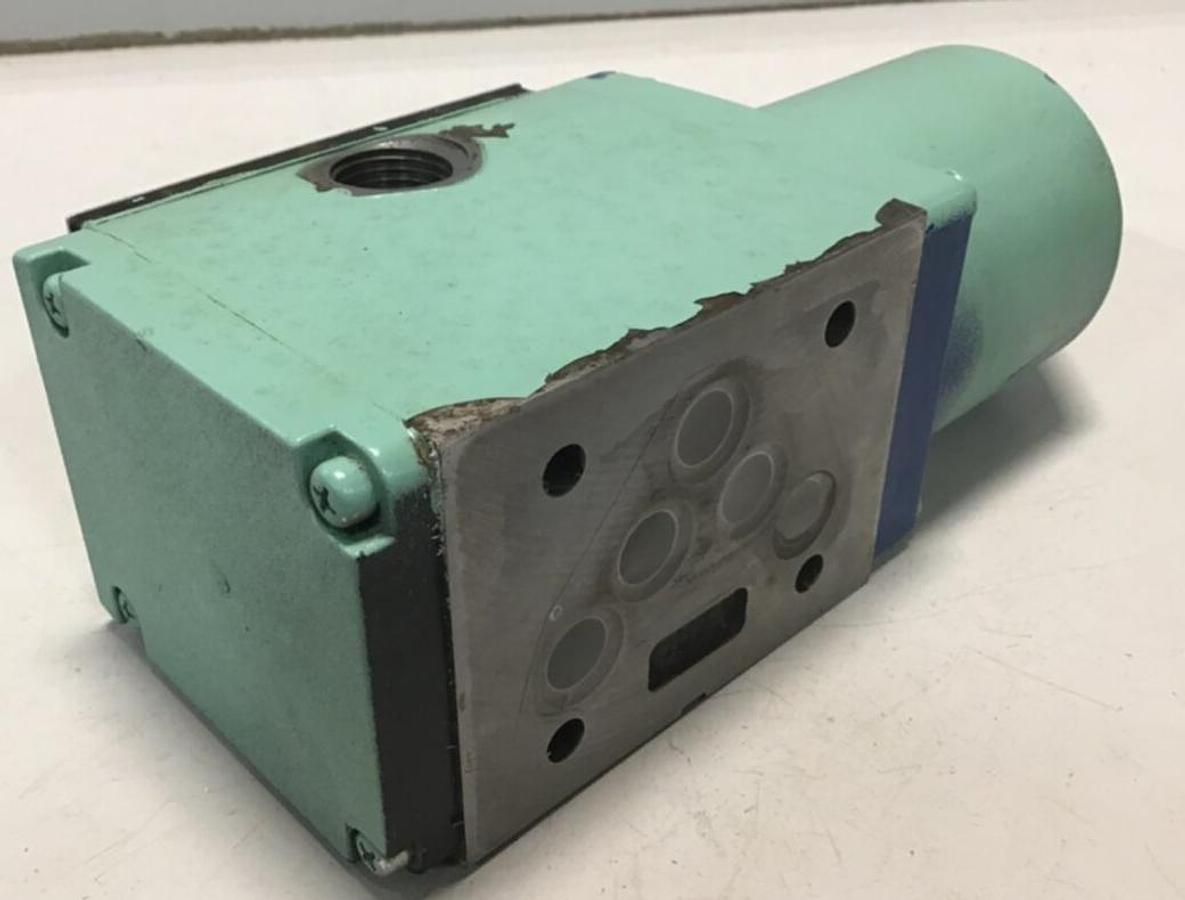 Used VICKERS Valve DG4S531BMW21110 USED