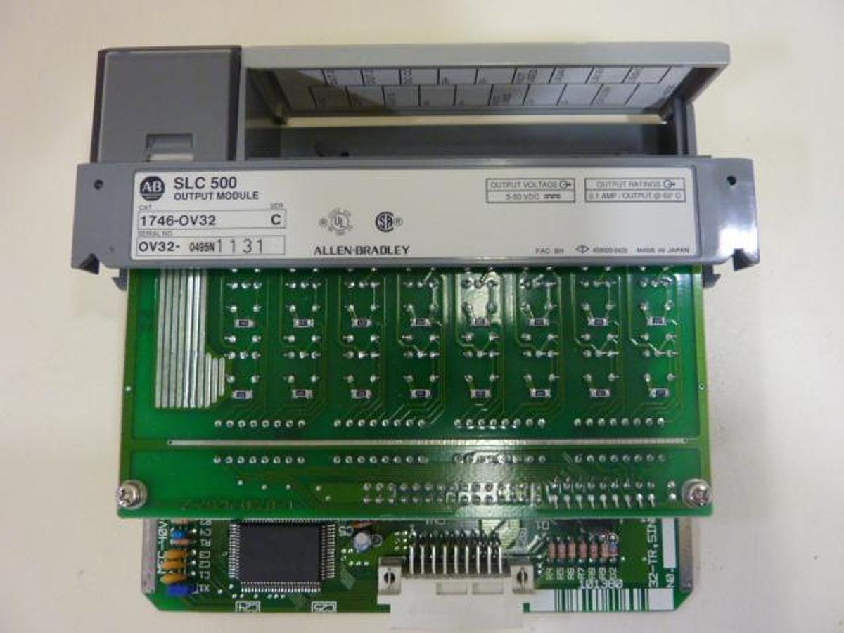 Used ALLEN BRADLEY Output Module 1746-OV32 SER C Used