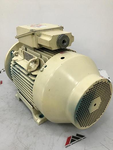 Used BROOK CROMPTON 40 HP AC Motor W-DF200LN-N Used