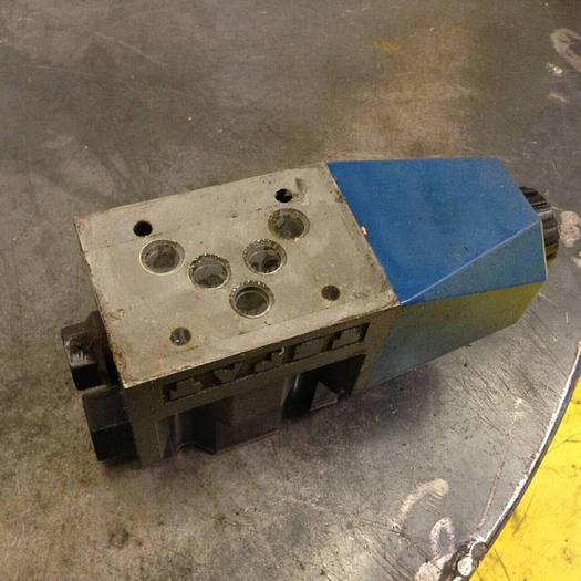 Used VICKERS Tokimec Directional Valve DG4V56BLMP7LH740 #97143