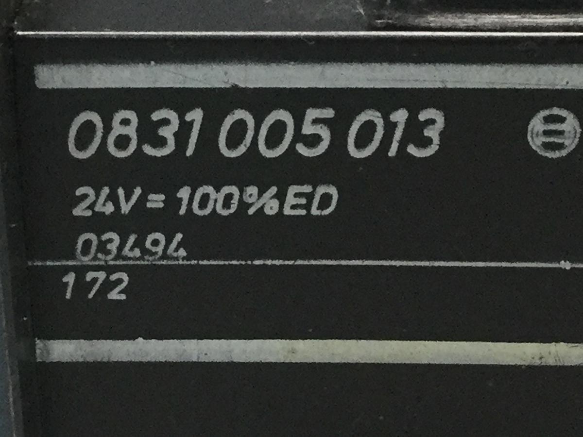 Used BOSCH Hydraulic Valve 0 810 090 103 Used