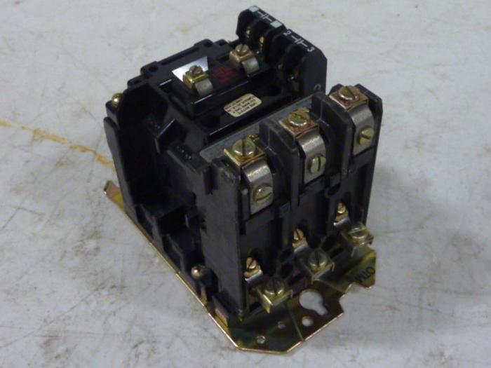 Used ALLEN BRADLEY Contactor 500-BO.930 SER B #58027